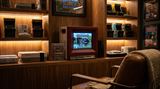 Retro monitor Traveller ULW10 chce pripomenúť klasické CRT obrazovky